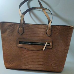 London‎ Fog Large Caramel Brown Ridged Leather Shoulder Bag